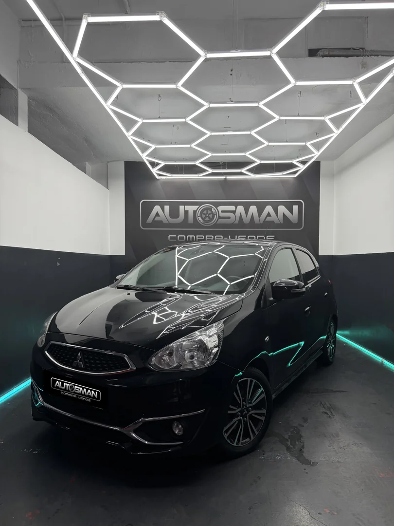 MITSUBISHI Space Star 120 MPI Motion 2019 Gasolina Negro - Vista lateral